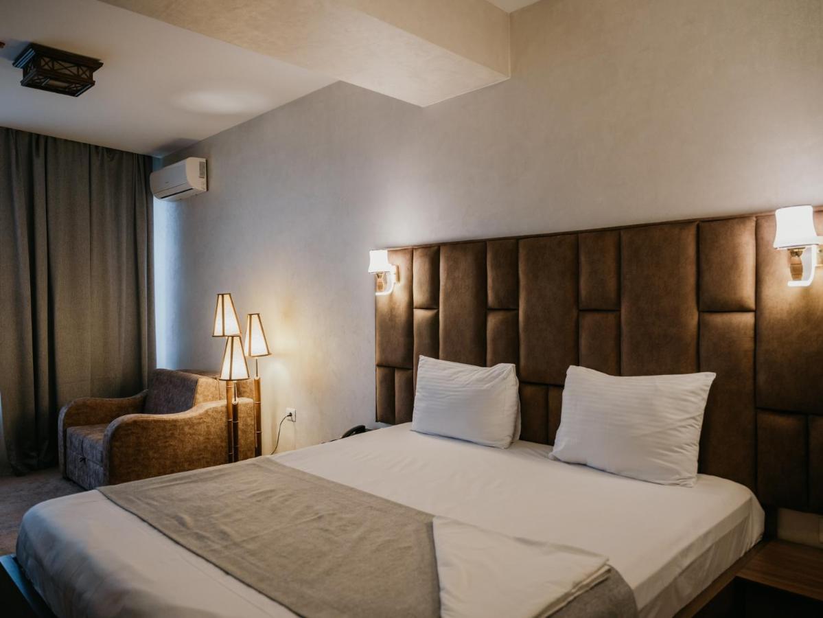 Alison Hotel Baku Ngoại thất bức ảnh