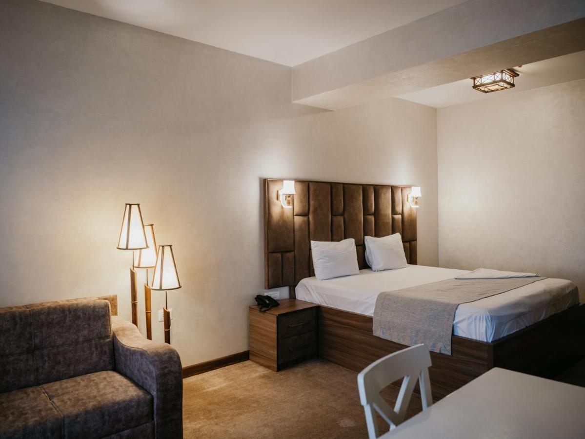 Alison Hotel Baku Ngoại thất bức ảnh