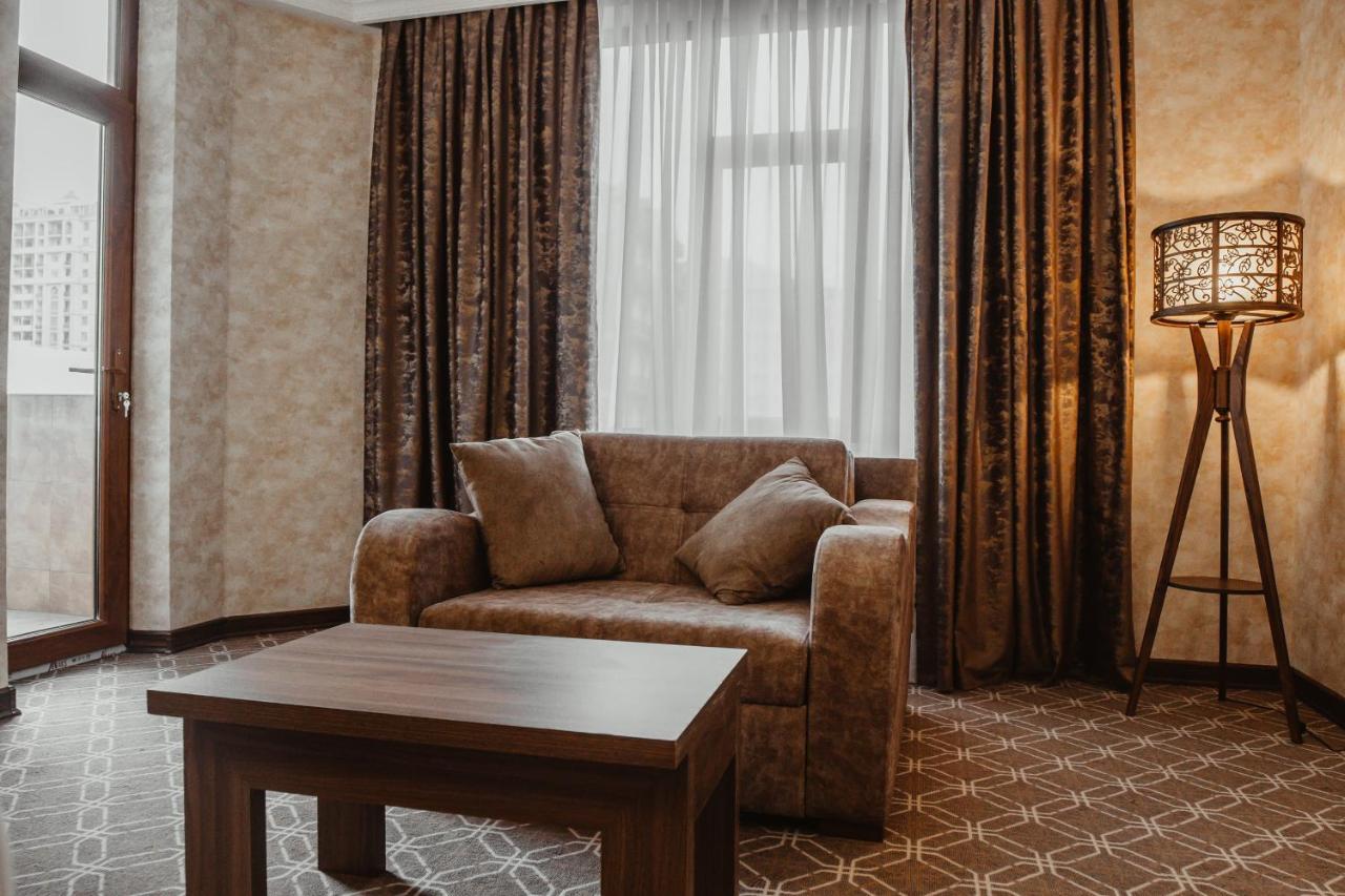 Alison Hotel Baku Ngoại thất bức ảnh