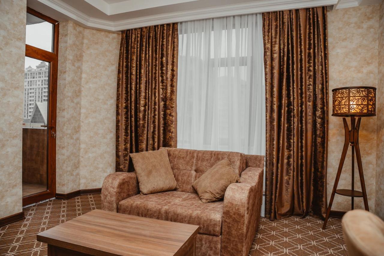 Alison Hotel Baku Ngoại thất bức ảnh