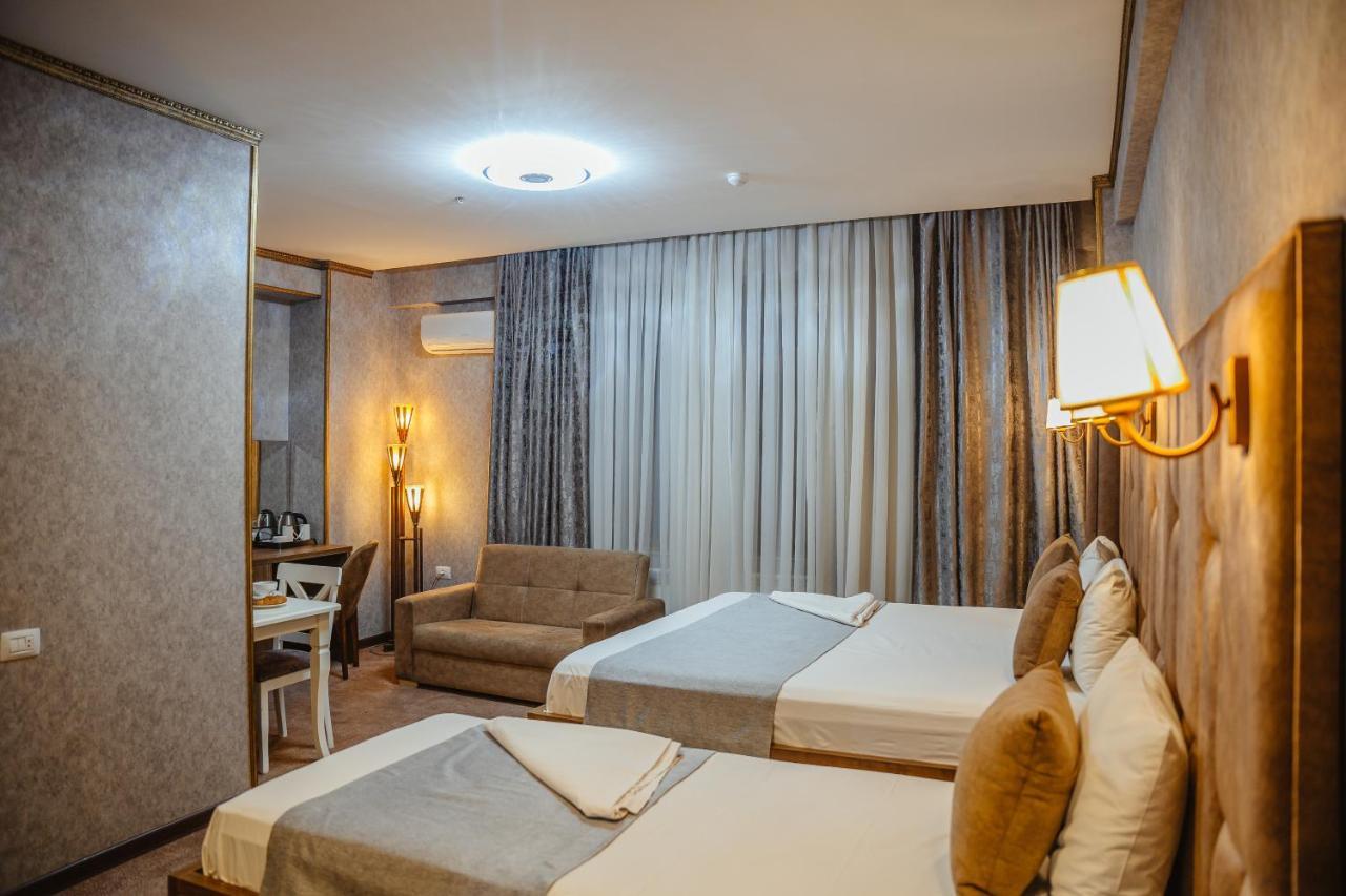 Alison Hotel Baku Ngoại thất bức ảnh