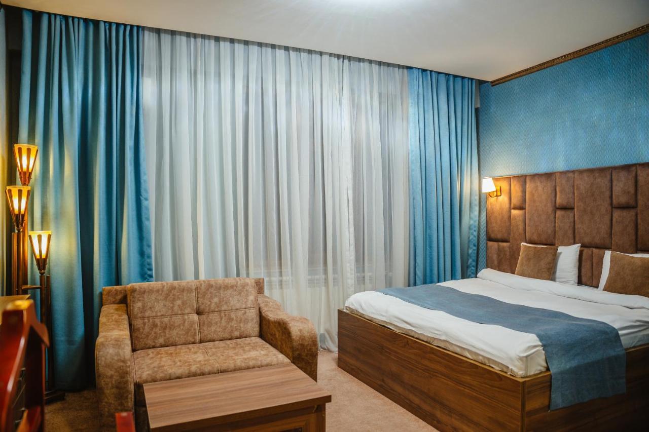 Alison Hotel Baku Ngoại thất bức ảnh